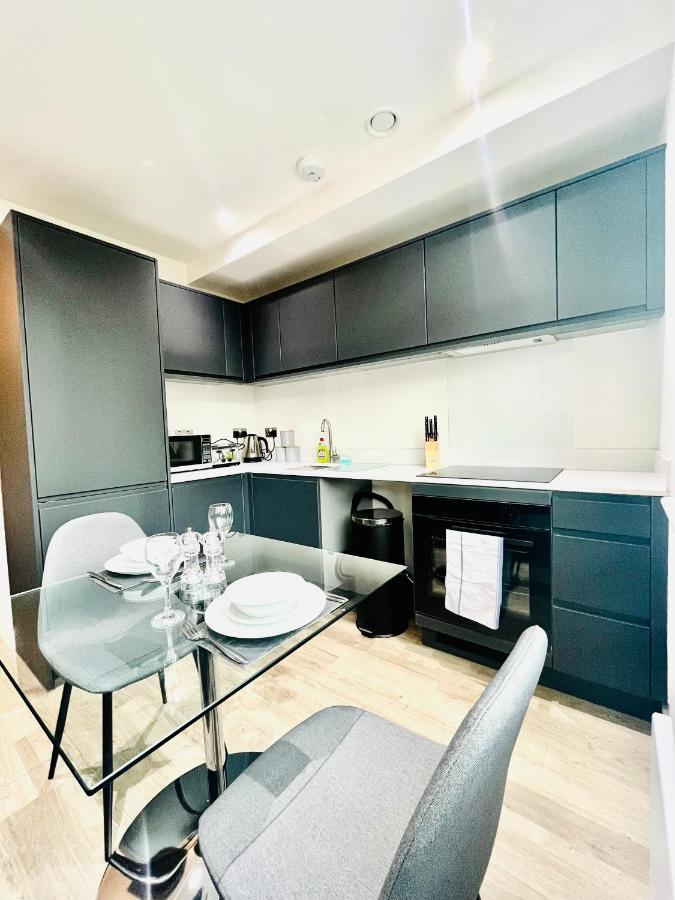 Stylish Studio Apartment Near To Old Trafford Stadium Manchester Zewnętrze zdjęcie